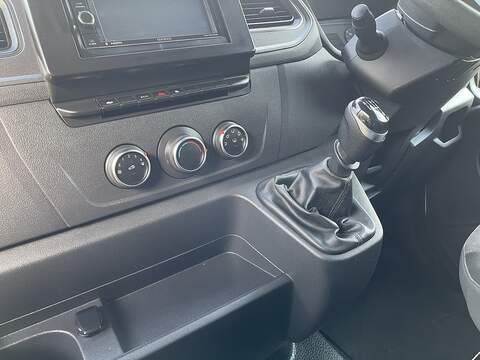 Nissan NV400 F35 2.3 DCI 135 L3 H1 TEKNA Luton - U351