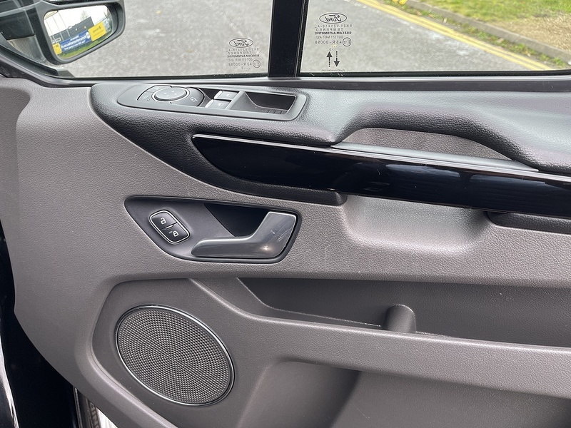Ford Tourneo Custom 2.0 320 EcoBlue Titanium Auto L1 Euro 6 (s/s) 5dr - U352
