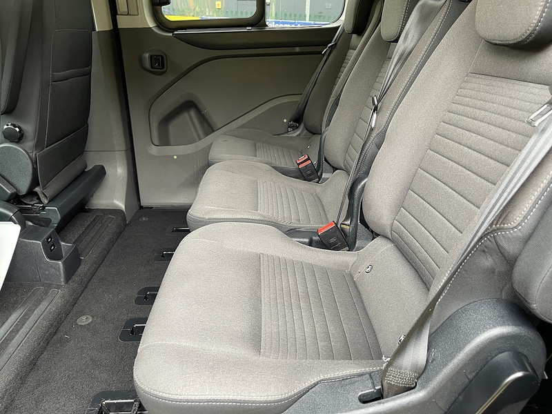 Ford Tourneo Custom 2.0 320 EcoBlue Titanium Auto L1 Euro 6 (s/s) 5dr - U352