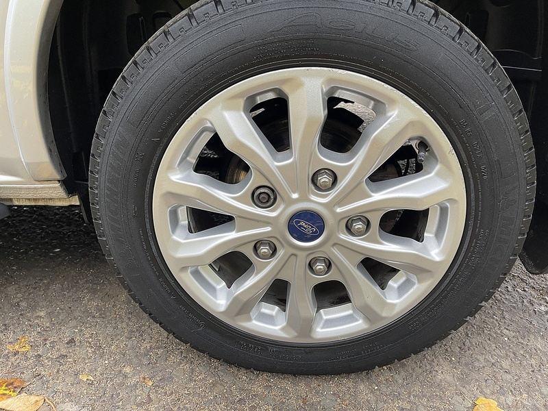 Ford Tourneo Custom 2.0 320 EcoBlue Titanium Auto L1 Euro 6 (s/s) 5dr - U353