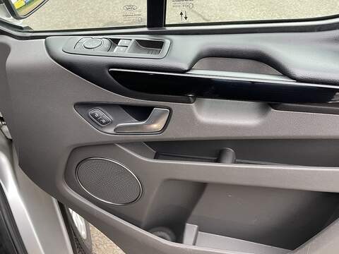 Ford Tourneo Custom 2.0 320 EcoBlue Titanium Auto L1 Euro 6 (s/s) 5dr - U353