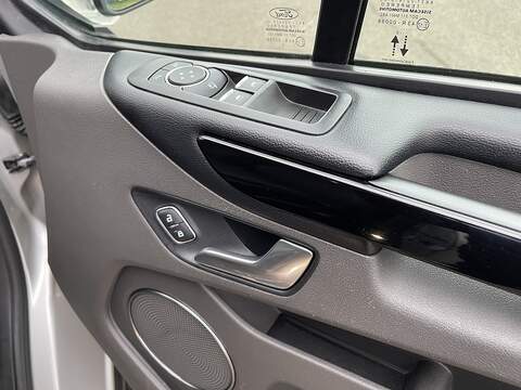 Ford Tourneo Custom 2.0 320 EcoBlue Titanium Auto L1 Euro 6 (s/s) 5dr - U353