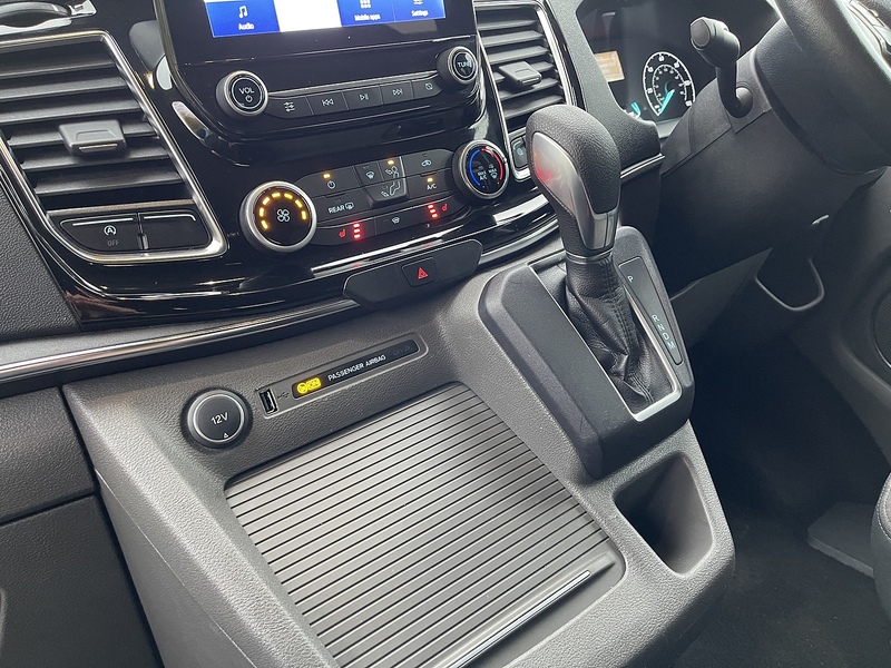 Ford Tourneo Custom 2.0 320 EcoBlue Titanium Auto L1 Euro 6 (s/s) 5dr - U353