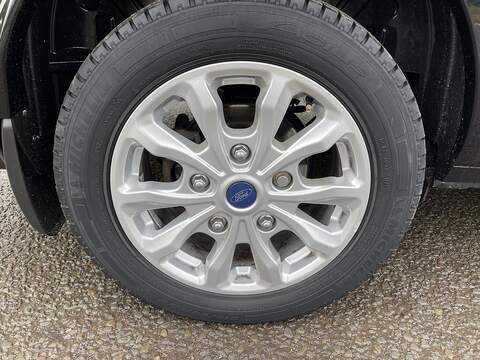 Ford Tourneo Custom 2.0 320 EcoBlue Titanium Auto L2 Euro 6 (s/s) 5dr - U355