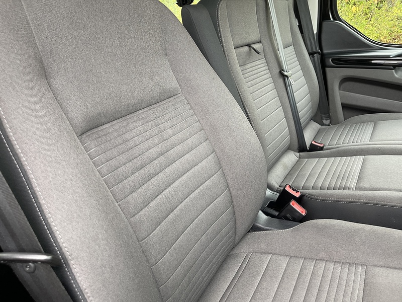 Ford Tourneo Custom 2.0 320 EcoBlue Titanium Auto L2 Euro 6 (s/s) 5dr - U355