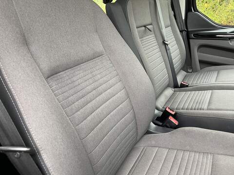 Ford Tourneo Custom 2.0 320 EcoBlue Titanium Auto L2 Euro 6 (s/s) 5dr - U355