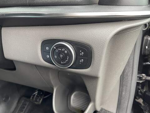 Ford Tourneo Custom 2.0 320 EcoBlue Titanium Auto L2 Euro 6 (s/s) 5dr - U355