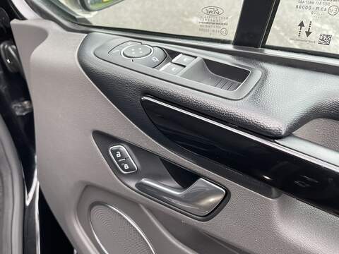 Ford Tourneo Custom 2.0 320 EcoBlue Titanium Auto L2 Euro 6 (s/s) 5dr - U355