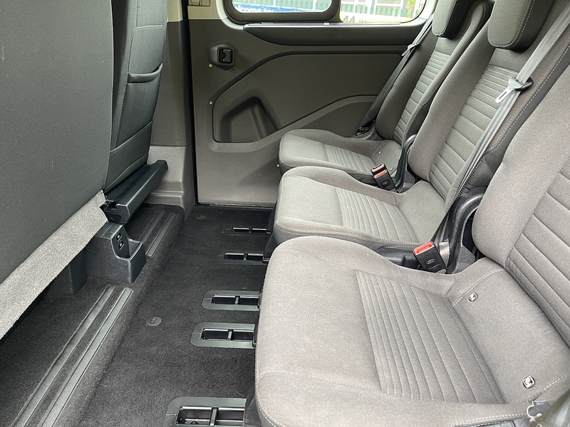 Ford Tourneo Custom 2.0 320 EcoBlue Titanium Auto L2 Euro 6 (s/s) 5dr - U355