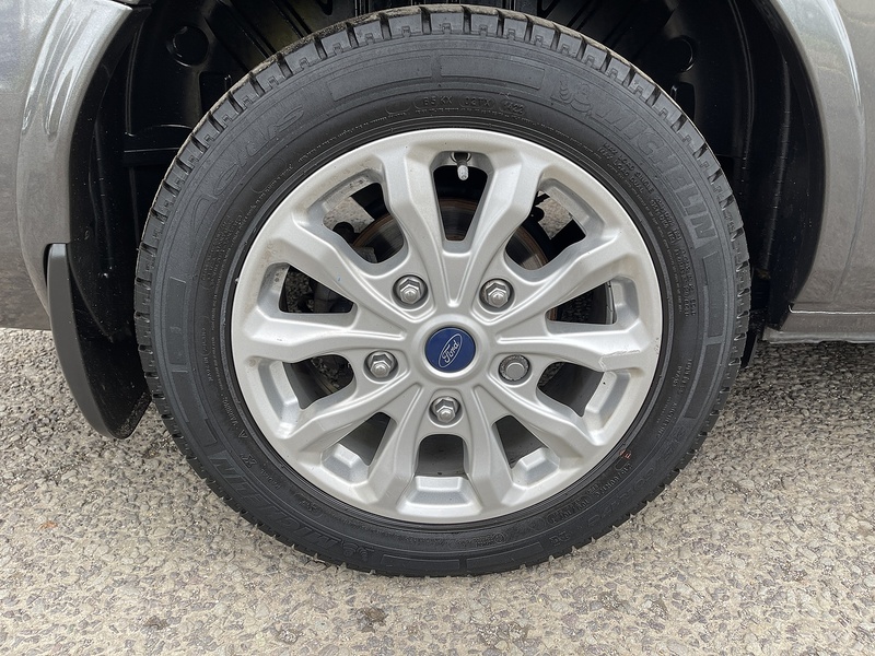 Ford Tourneo Custom 2.0 320 EcoBlue MHEV Titanium L2 Euro 6 (s/s) 5dr - U356