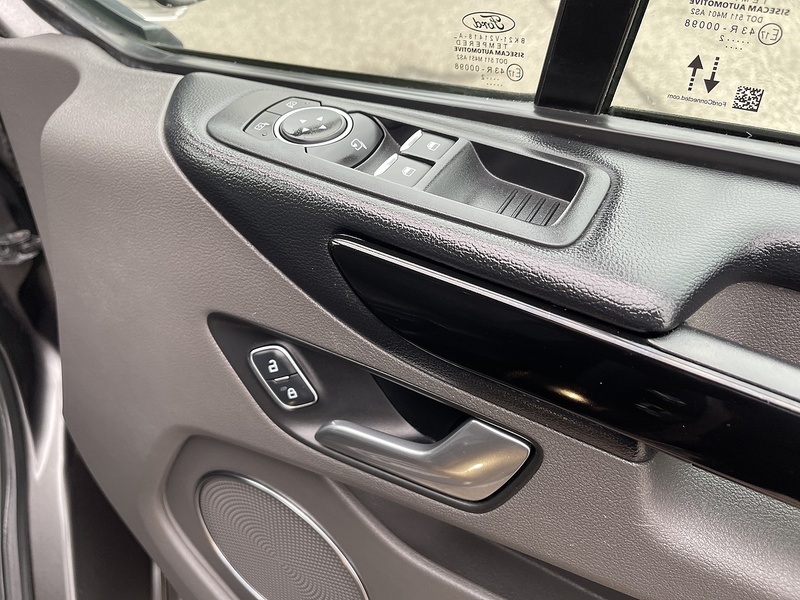 Ford Tourneo Custom 2.0 320 EcoBlue MHEV Titanium L2 Euro 6 (s/s) 5dr - U356