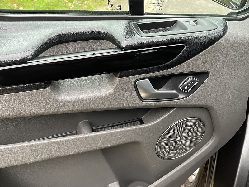 Ford Tourneo Custom 2.0 320 EcoBlue MHEV Titanium L2 Euro 6 (s/s) 5dr - U356