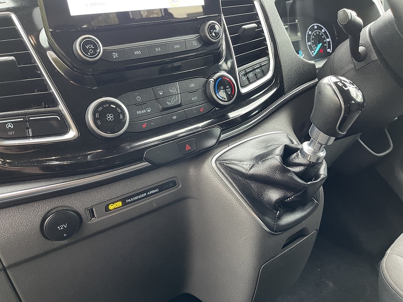 Ford Tourneo Custom 2.0 320 EcoBlue MHEV Titanium L2 Euro 6 (s/s) 5dr - U356