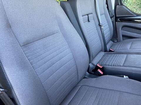 Ford Tourneo Custom 2.0 320 EcoBlue Titanium Auto L2 Euro 6 (s/s) 5dr - U357