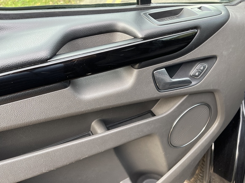 Ford Tourneo Custom 2.0 320 EcoBlue Titanium Auto L2 Euro 6 (s/s) 5dr - U360