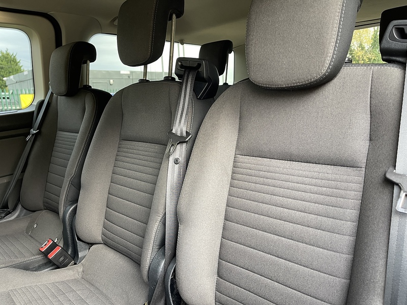 Ford Tourneo Custom 2.0 320 EcoBlue Titanium Auto L2 Euro 6 (s/s) 5dr - U360