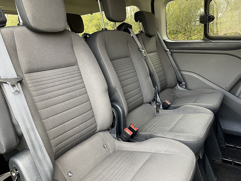 Ford Tourneo Custom 2.0 320 EcoBlue Titanium Auto L2 Euro 6 (s/s) 5dr - U360