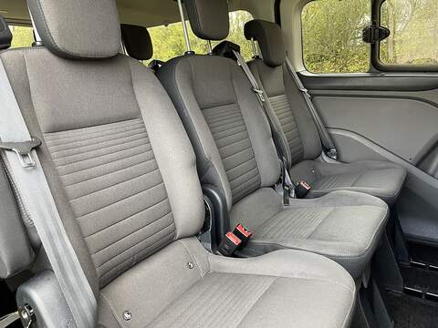 Ford Tourneo Custom 2.0 320 EcoBlue Titanium Auto L2 Euro 6 (s/s) 5dr - U360