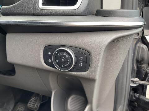 Ford Tourneo Custom 2.0 320 EcoBlue Titanium Auto L2 Euro 6 (s/s) 5dr - U360