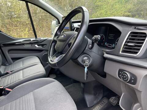 Ford Tourneo Custom 2.0 320 EcoBlue Titanium Auto L2 Euro 6 (s/s) 5dr - U360