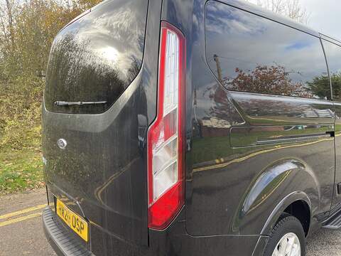 Ford Tourneo Custom 2.0 320 EcoBlue Titanium Auto L2 Euro 6 (s/s) 5dr - U360