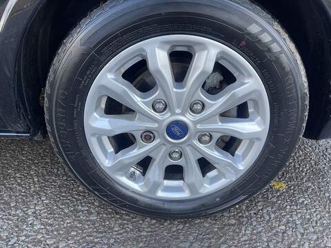 Ford Tourneo Custom 2.0 320 EcoBlue Titanium Auto L2 Euro 6 (s/s) 5dr - U360