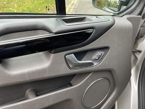 Ford Tourneo Custom 2.0 320 EcoBlue Titanium Auto L1 Euro 6 (s/s) 5dr - U361