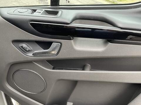 Ford Tourneo Custom 2.0 320 EcoBlue Titanium Auto L1 Euro 6 (s/s) 5dr - U361