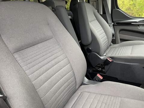 Ford Tourneo Custom 2.0 320 EcoBlue Titanium Auto L1 Euro 6 (s/s) 5dr - U361