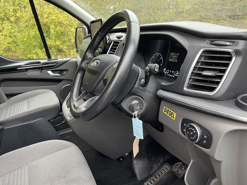 Ford Tourneo Custom 2.0 320 EcoBlue Titanium Auto L1 Euro 6 (s/s) 5dr - U361