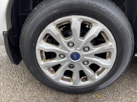 Ford Tourneo Custom 2.0 320 EcoBlue Titanium Auto L1 Euro 6 (s/s) 5dr - U361