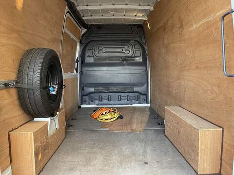 Mercedes-Benz eSprinter 55kWh Progressive Auto FWD L2 H2 5dr 20kW Charger - U362