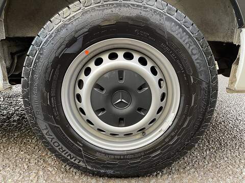 Mercedes-Benz eSprinter 55kWh Progressive Auto FWD L2 H2 5dr 20kW Charger - U362