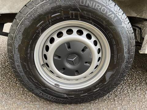 Mercedes-Benz eSprinter 55kWh Progressive Auto FWD L2 H2 5dr 20kW Charger - U362