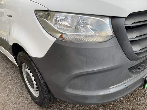 Mercedes-Benz eSprinter 55kWh Progressive Auto FWD L2 H2 5dr 20kW Charger - U362