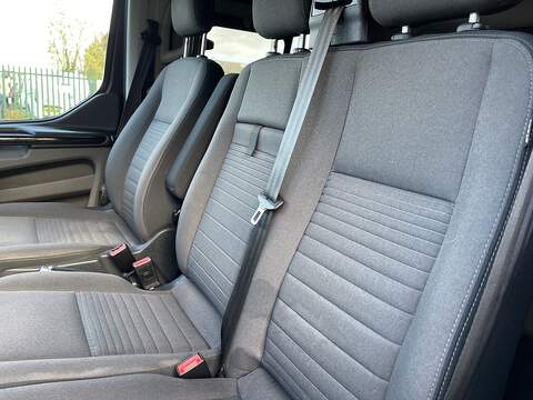 Ford Tourneo Custom 2.0 320 EcoBlue Titanium Auto L2 Euro 6 (s/s) 5dr - U369