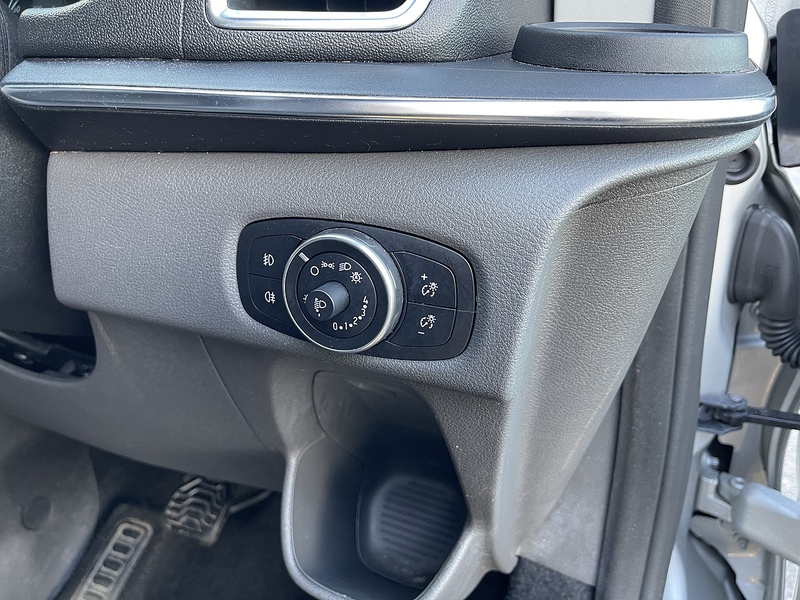 Ford Tourneo Custom 2.0 320 EcoBlue Titanium Auto L2 Euro 6 (s/s) 5dr - U369