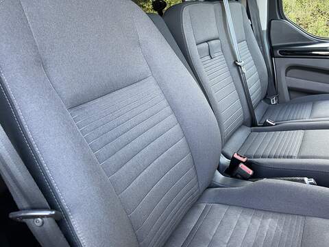 Ford Tourneo Custom 2.0 320 EcoBlue Titanium Auto L2 Euro 6 (s/s) 5dr - U369