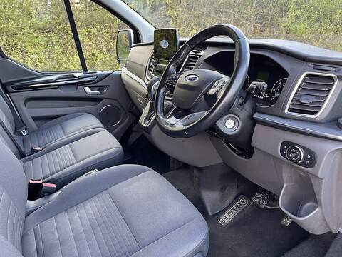Ford Tourneo Custom 2.0 320 EcoBlue Titanium Auto L2 Euro 6 (s/s) 5dr - U369