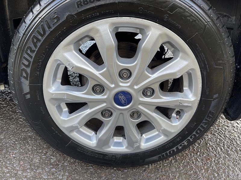 Ford Tourneo Custom 2.0 320 EcoBlue Titanium Auto L2 Euro 6 (s/s) 5dr - U369