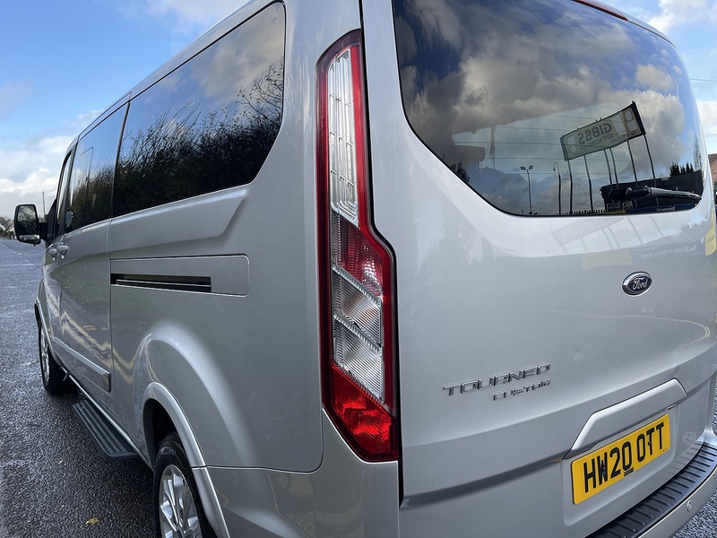 Ford Tourneo Custom 2.0 320 EcoBlue Titanium Auto L2 Euro 6 (s/s) 5dr - U369