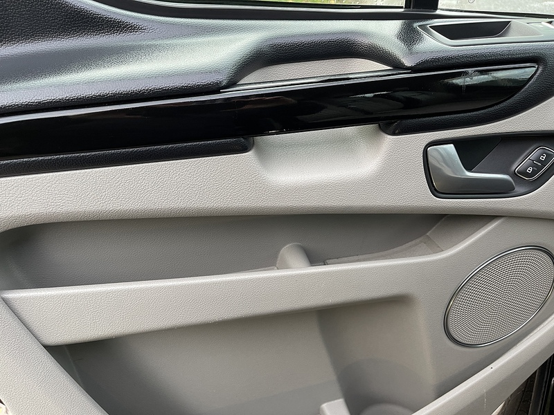 Ford Tourneo Custom 2.0 320 EcoBlue MHEV Titanium L2 Euro 6 (s/s) 5dr - U371