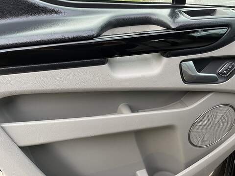 Ford Tourneo Custom 2.0 320 EcoBlue MHEV Titanium L2 Euro 6 (s/s) 5dr - U371