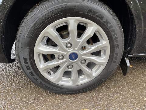 Ford Tourneo Custom 2.0 320 EcoBlue MHEV Titanium L2 Euro 6 (s/s) 5dr - U371