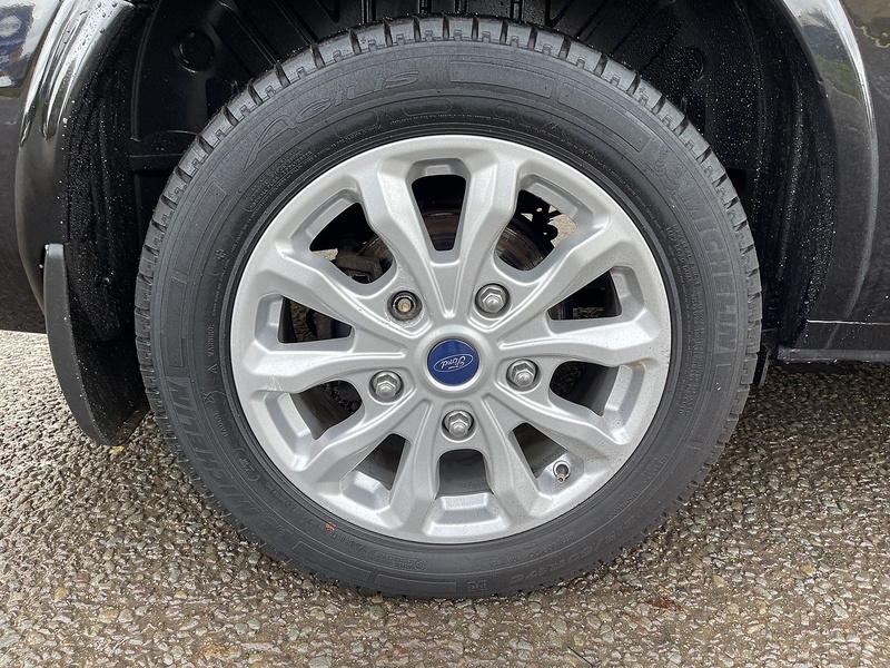 Ford Tourneo Custom 2.0 320 EcoBlue MHEV Titanium L2 Euro 6 (s/s) 5dr - U371