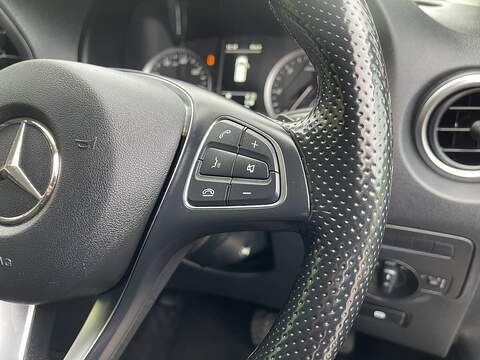 Mercedes-Benz Vito 2.0 119 CDI SELECT Tourer G-Tronic RWD L3 Euro 6 (s/s) 5dr - U373