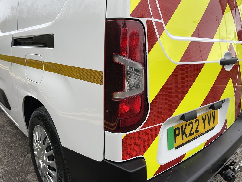 Toyota PROACE CITY 50kWh Icon Long Panel Van Auto LWB 5dr (7kW OBC) - U374