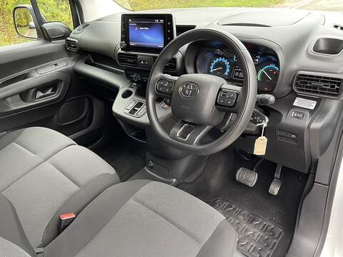 Toyota PROACE CITY 50kWh Icon Long Panel Van Auto LWB 5dr (7kW OBC) - U374