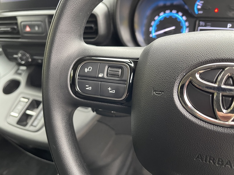 Toyota PROACE CITY 50kWh Icon Long Panel Van Auto LWB 5dr (7kW OBC) - U374