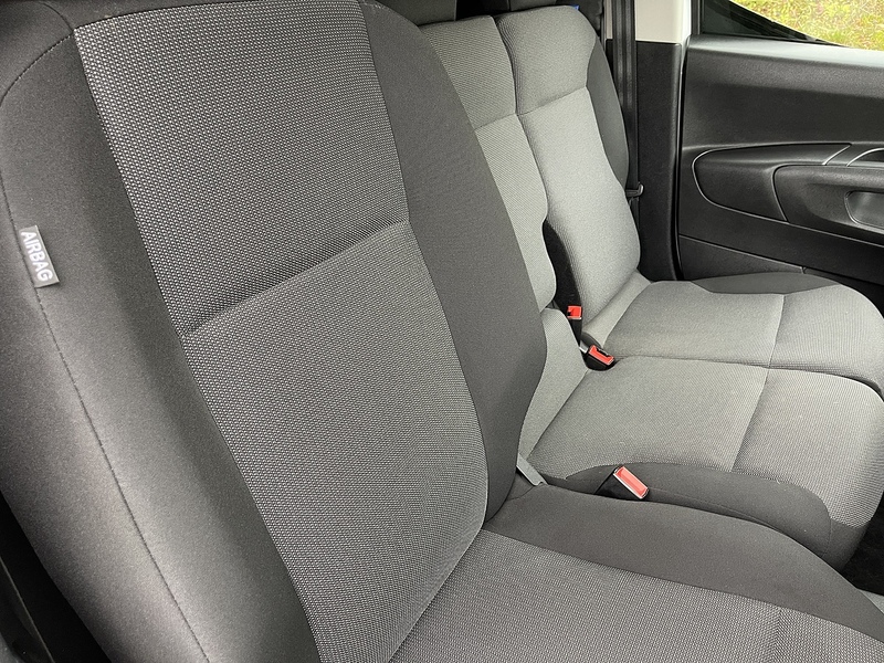 Toyota PROACE CITY 50kWh Icon Long Panel Van Auto LWB 5dr (7kW OBC) - U374